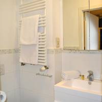 One-Bedroom Apartment with Balcony on 1st floor