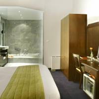 Premium Suite