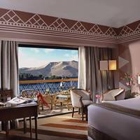 Superior King Room with Nile View