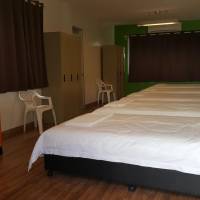 6-Single Bed Room with Private Bathroom