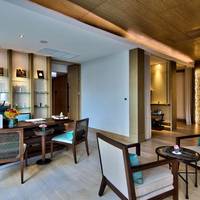 Business Class Room with Executive Lounge