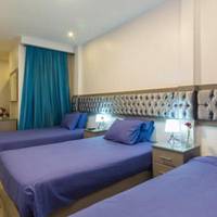 Triple Room with Private Bathroom