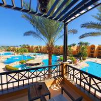 Deluxe Double Room with Side Sea View