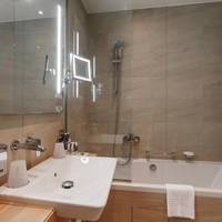 Standard Twin Room with City View