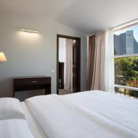 Suite with Garden View
