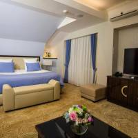 Superior King Suite