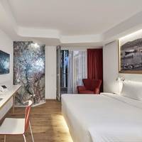 Urban Executive Room