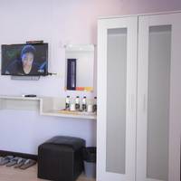 Quadruple Room with Private Bathroom