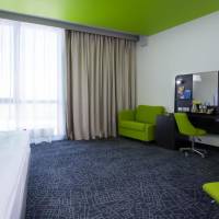 Suite with Runway View