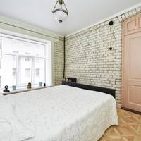 Two-Bedroom Apartment-Pushkinskaya 12