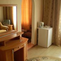 Family Room - Treatment Included