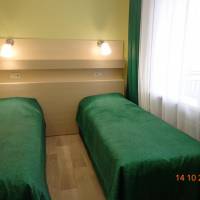 Comfort Family Room- Treatment included