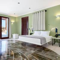 Deluxe Suite with Sea View