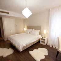 Classic Double Room with Lake view