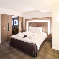 Junior King Suite with Sofa Bed