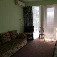 Family Room (2 Adults + 2 Children)