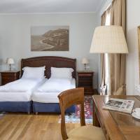 Superior Double Room with Furnished Balcony