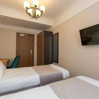 Twin Room with Shared Bathroom