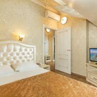 Suite with Balcony