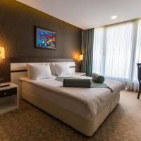 Comfort Room with Side Sea View