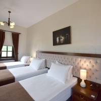 Triple Room with Garden View