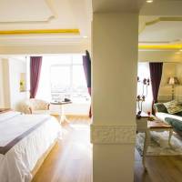 Superior Suite with Side Sea View