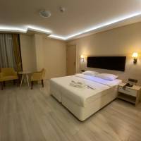 Junior Suite with Mountain View