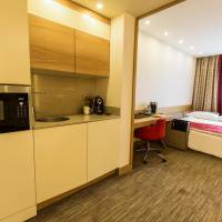 Deluxe Suite with City View