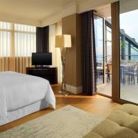 Executive Suite, Club lounge access, 1 King, River view