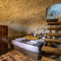 Deluxe Cave Room with Valley View