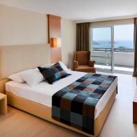 Double or Twin Room with Sea View