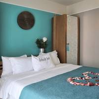 Premium One-Bedroom Suite with Garden View