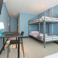 Quadruple Room with Private Bathroom