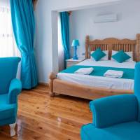 Superior Double Room with Pool View