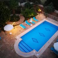 Five-Bedroom Villa