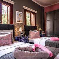 Standard Twin Room with Sea View
