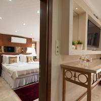 Two Bedroom Suite with Private Teracce&Hammam&Sea View