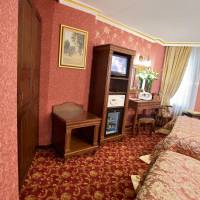 Economy Triple Room