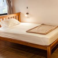 Private Room with 5 Beds & Shared External Bathroom