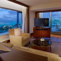 Bosphorus Terrace Suite with Balcony - Lounge Access