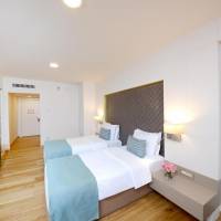 Deluxe Twin Room with Bosphorus View