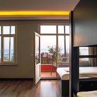 Bed in 6-Bed Mixed Dormitory Room
