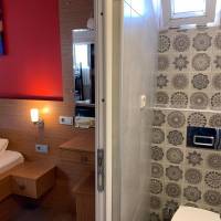 Quadruple Room with Private Bathroom