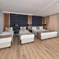 Family Room with Balcony and Sea View