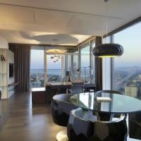 Executive Suite with Club Lounge Access