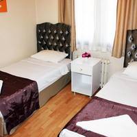 Standard Twin Room with Shared Bathroom