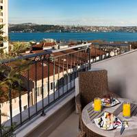 Penthouse Sea View Deluxe Suite 