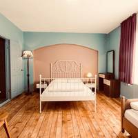 Deluxe Triple Room with Private Bathroom