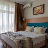 Two Connecting Double Rooms with Sea View