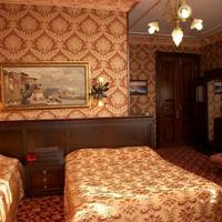 Corner Double Room